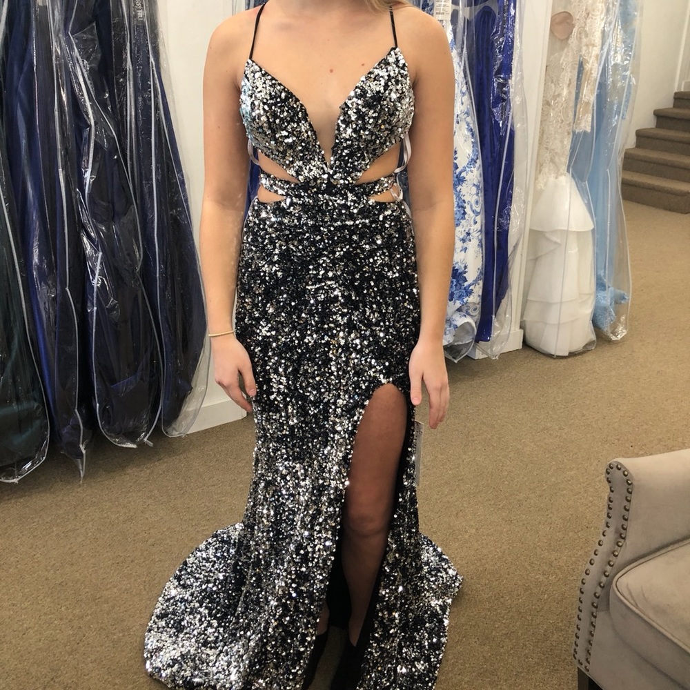 Prom Dress, never worn, new with tags